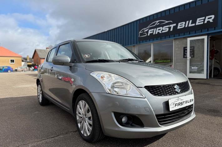 Grøn Suzuki Swift fra 2012