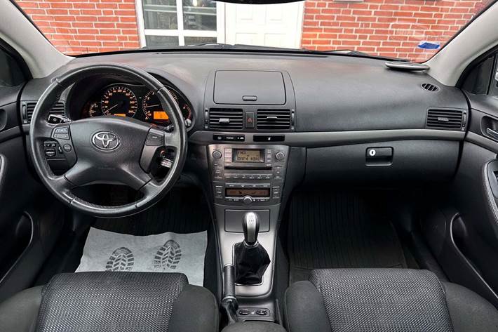 undefined Toyota Avensis fra 2007