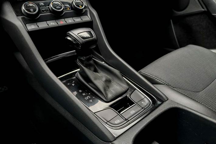 Blå Skoda Kodiaq fra 2022