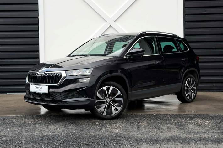 Sort Skoda Karoq fra 2023