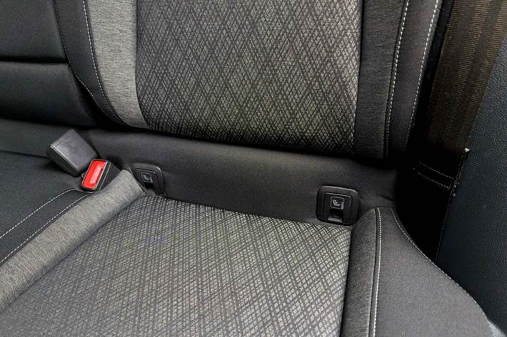 Sort Skoda Karoq fra 2023