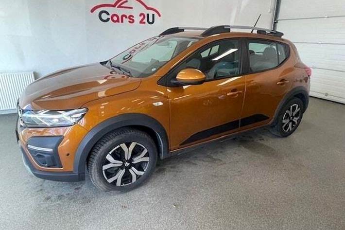 Orange Dacia Sandero Stepway fra 2021