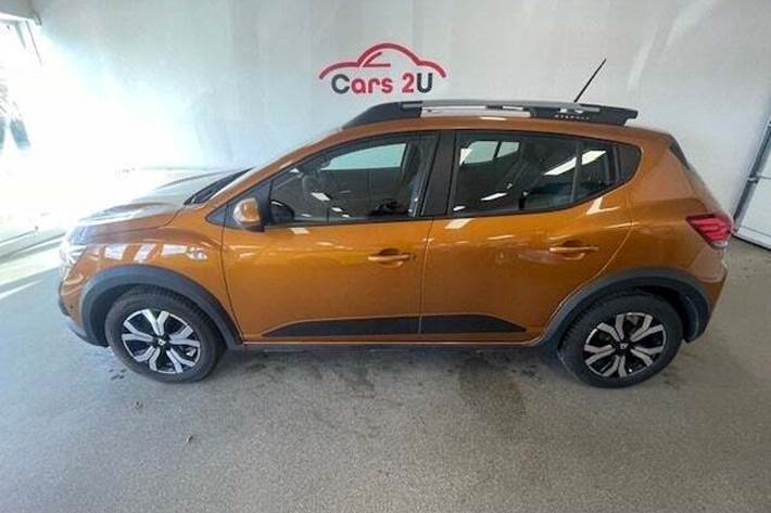 Orange Dacia Sandero Stepway fra 2021