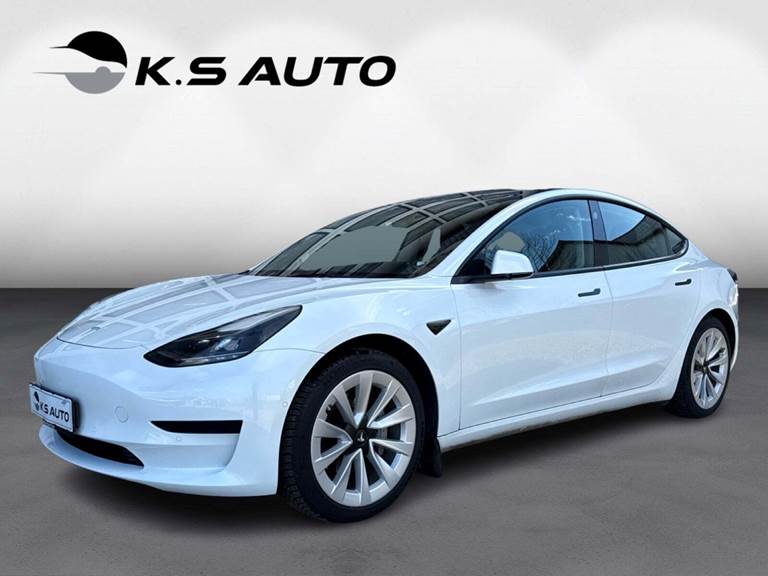 Tesla Model 3 RWD