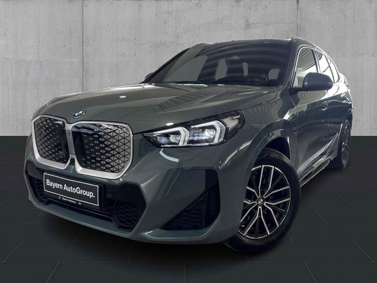 BMW iX1 xDrive30 Fully Charged