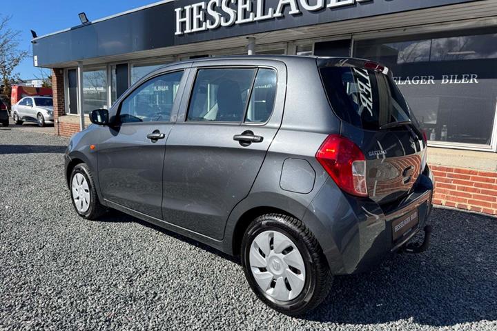 Grå Suzuki Celerio fra 2015