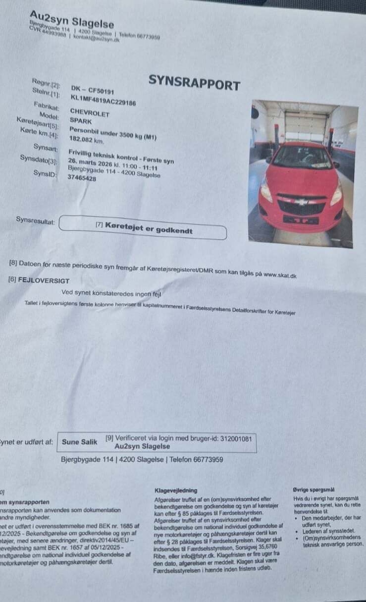 Rød Chevrolet Spark fra 2010