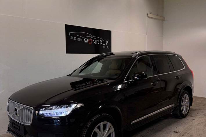 Sort Volvo XC90 fra 2017