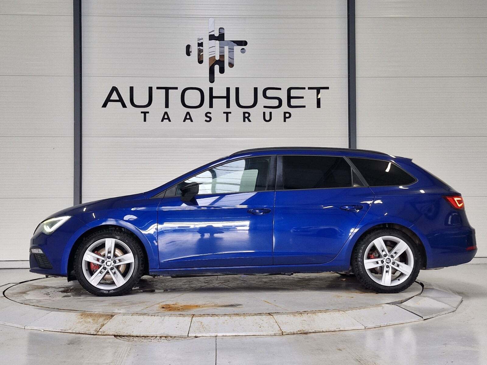 Blå Seat Leon fra 2018