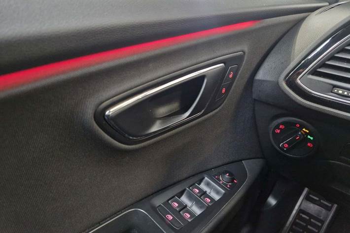 Blå Seat Leon fra 2018