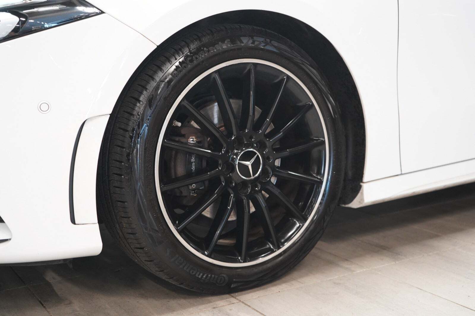 Hvid Mercedes A200 fra 2018