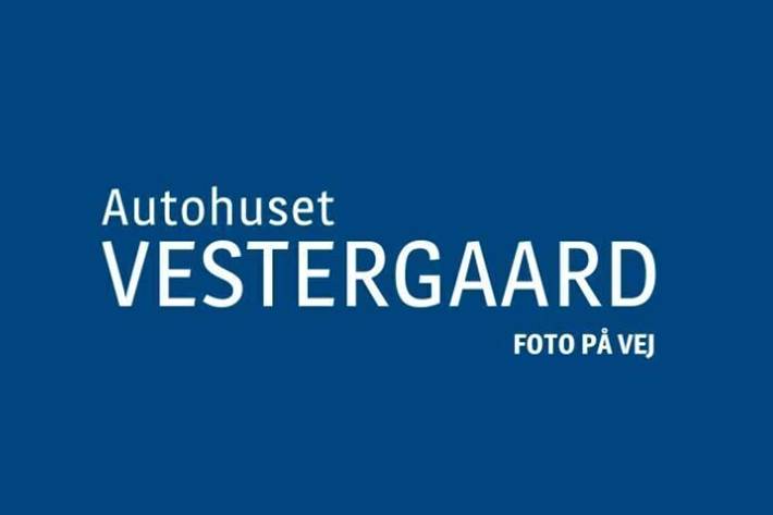 Rød Volvo XC40 fra 2022