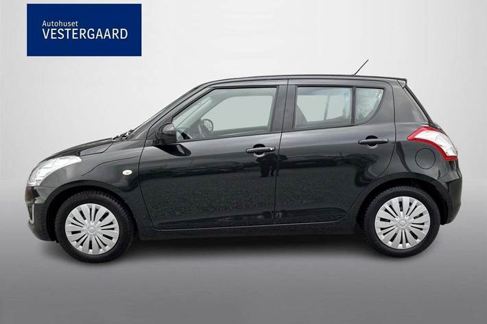 Beige Suzuki Swift fra 2017