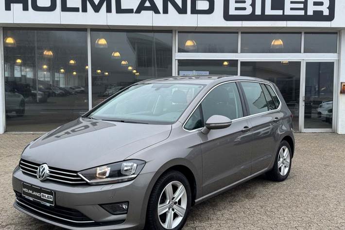 Grå VW Golf Sportsvan fra 2015