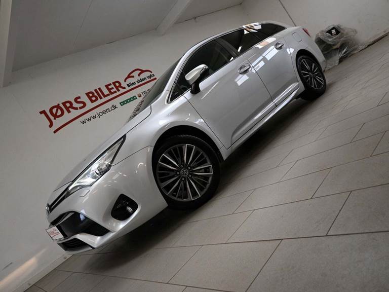 Toyota Avensis 1,8 VVT-i T2 Selected Touring Sports MDS