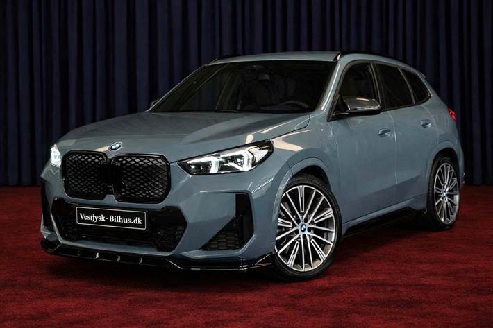 undefined BMW iX1 fra 2024 set udefra