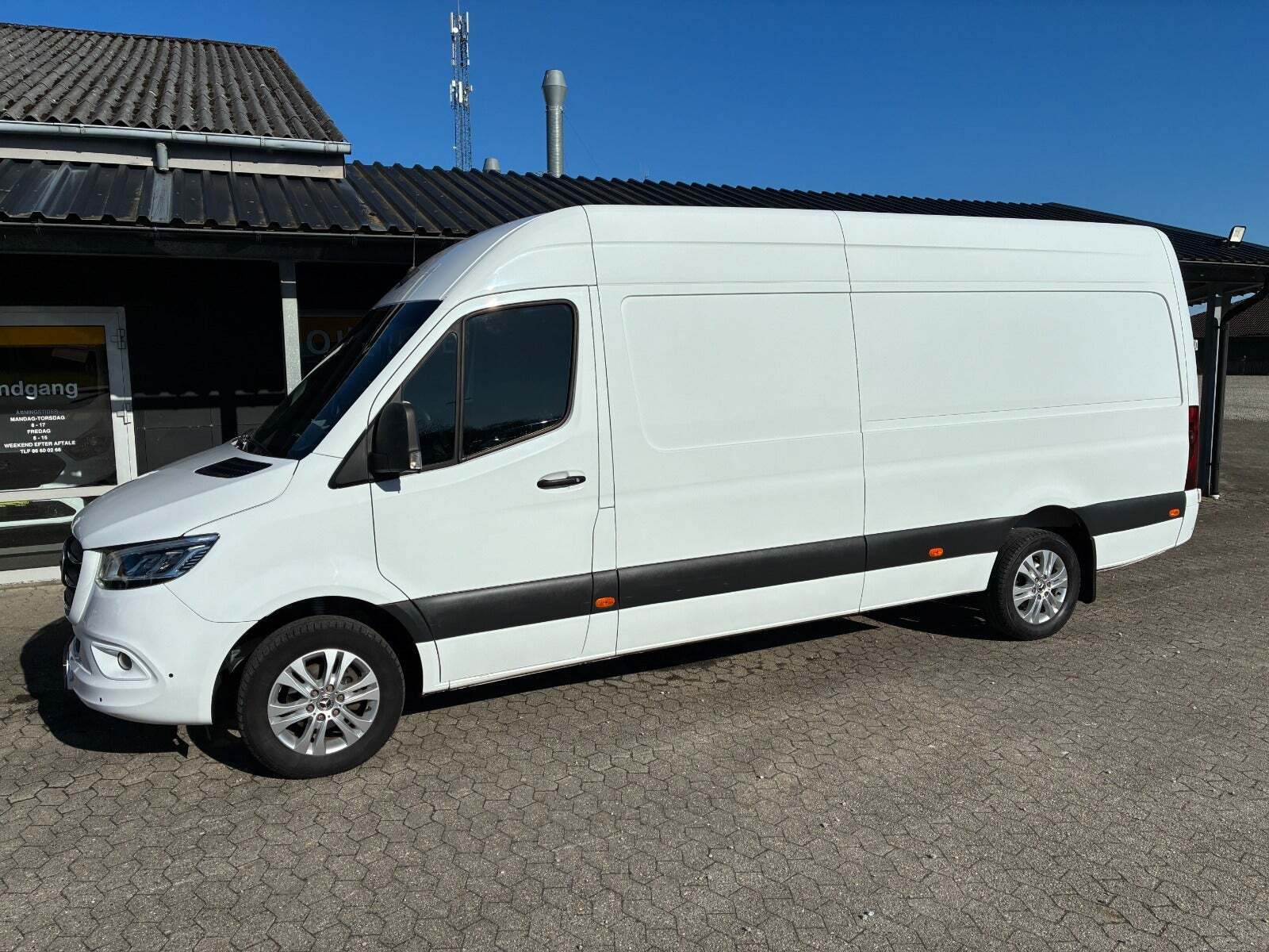 Mercedes Sprinter 317 2,0 CDi A3 Kassevogn aut. RWD
