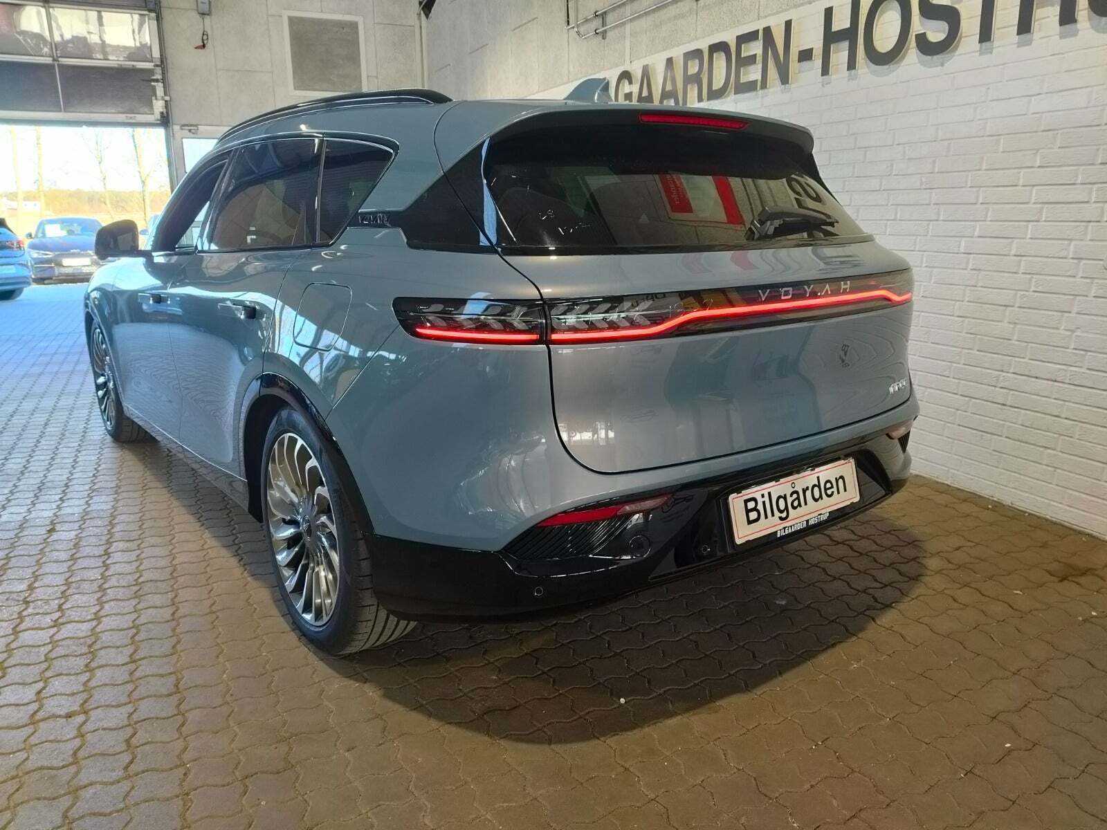 Blå Voyah Free fra 2026