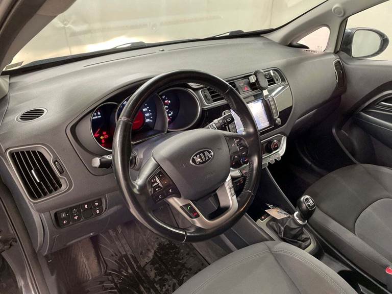 Kia Rio 1,4 CVVT Attraction+