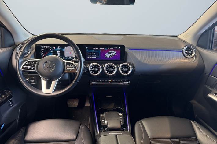 Grå Mercedes EQA250 fra 2021