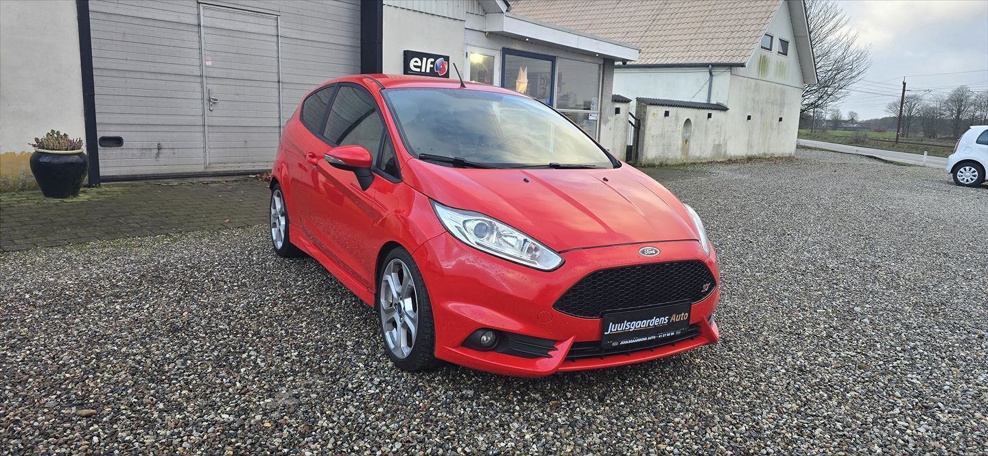 Ford Fiesta FORD FIESTA ST 1.6 (182 HK)