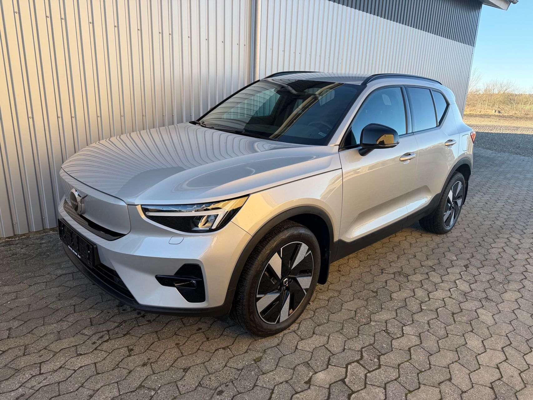Volvo XC40 Recharge Extended Range Plus 252HK 5d Aut.
