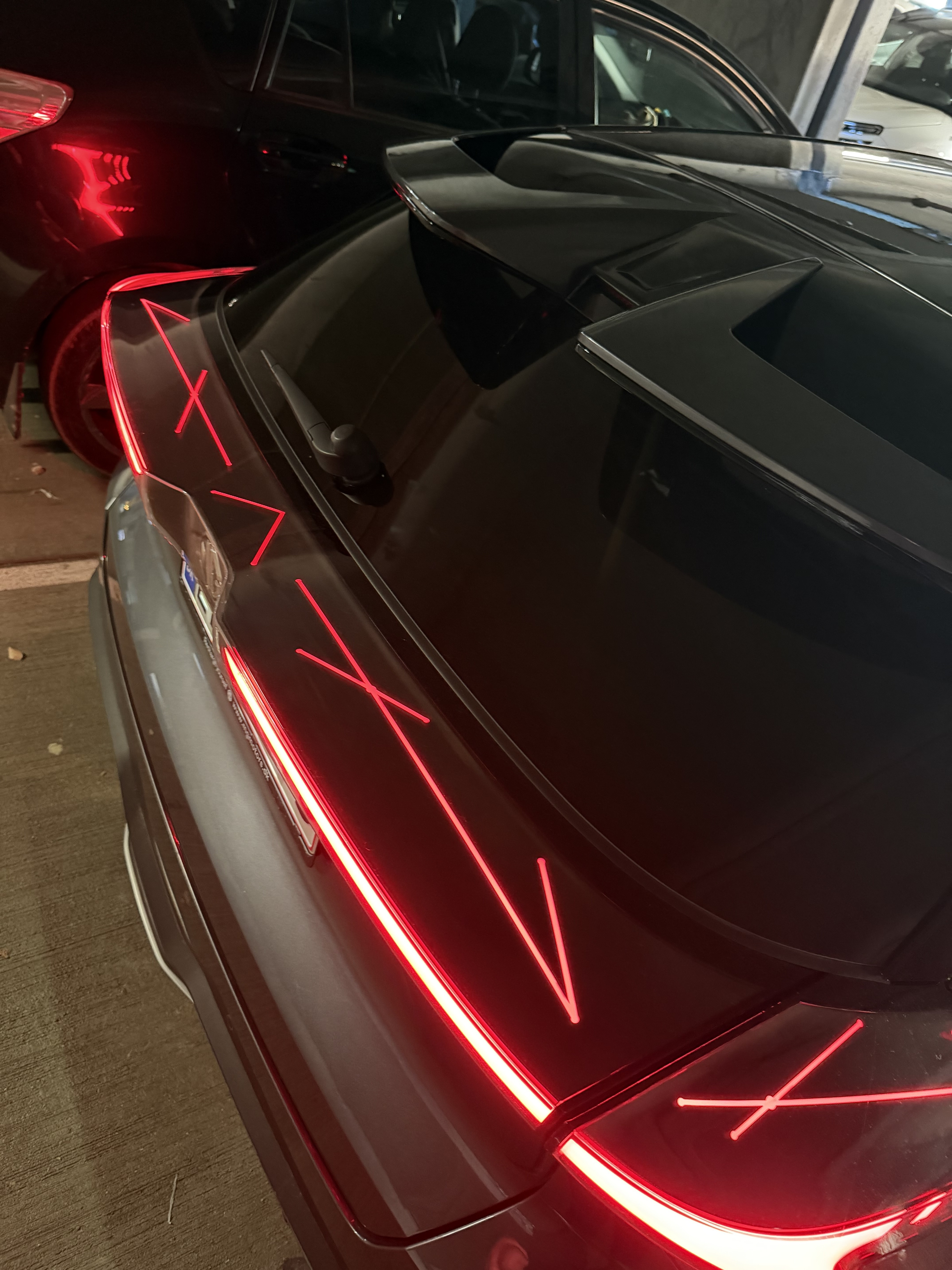 Grå MG MG4 Electric fra 2024