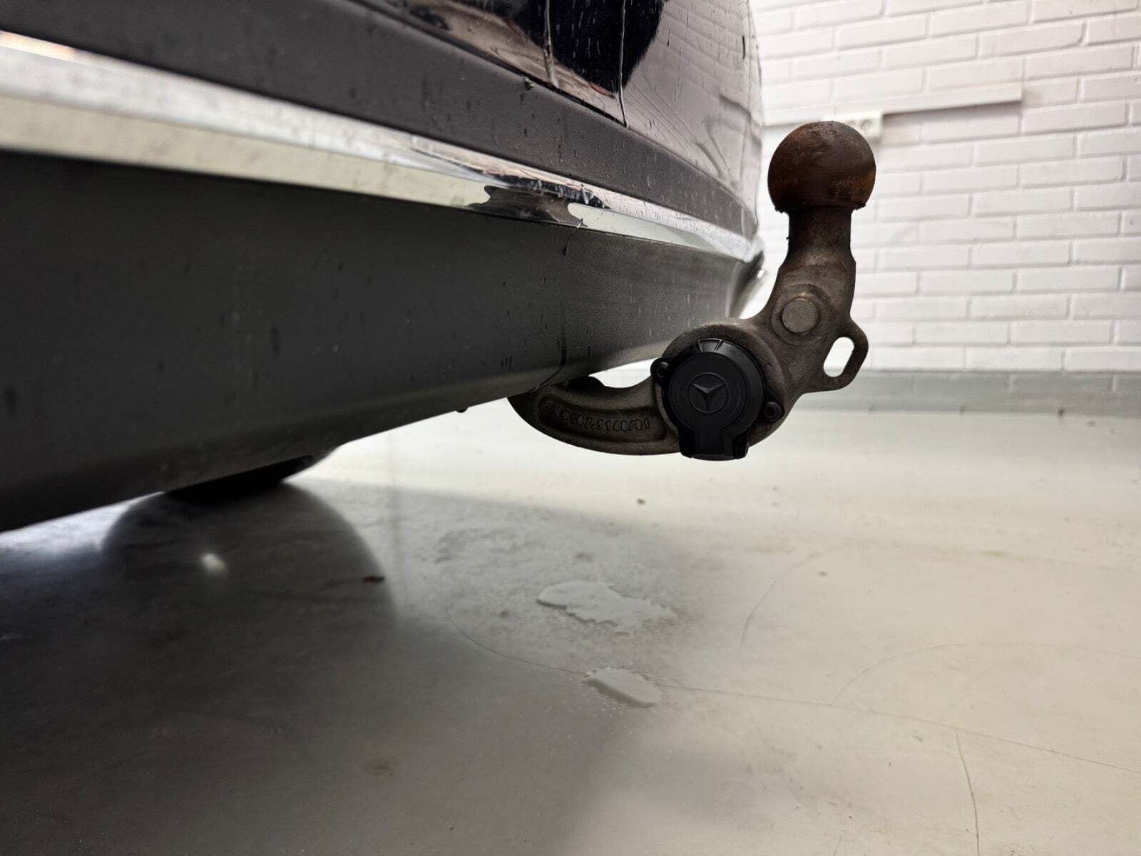 Sort Mercedes E300 fra 2021