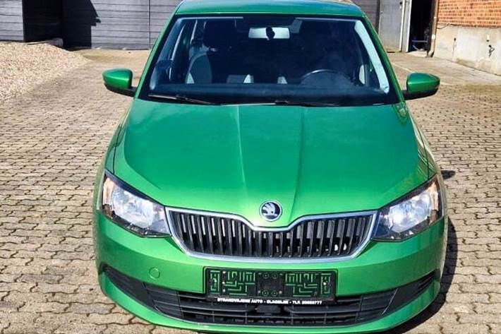 Grøn Skoda Fabia fra 2015