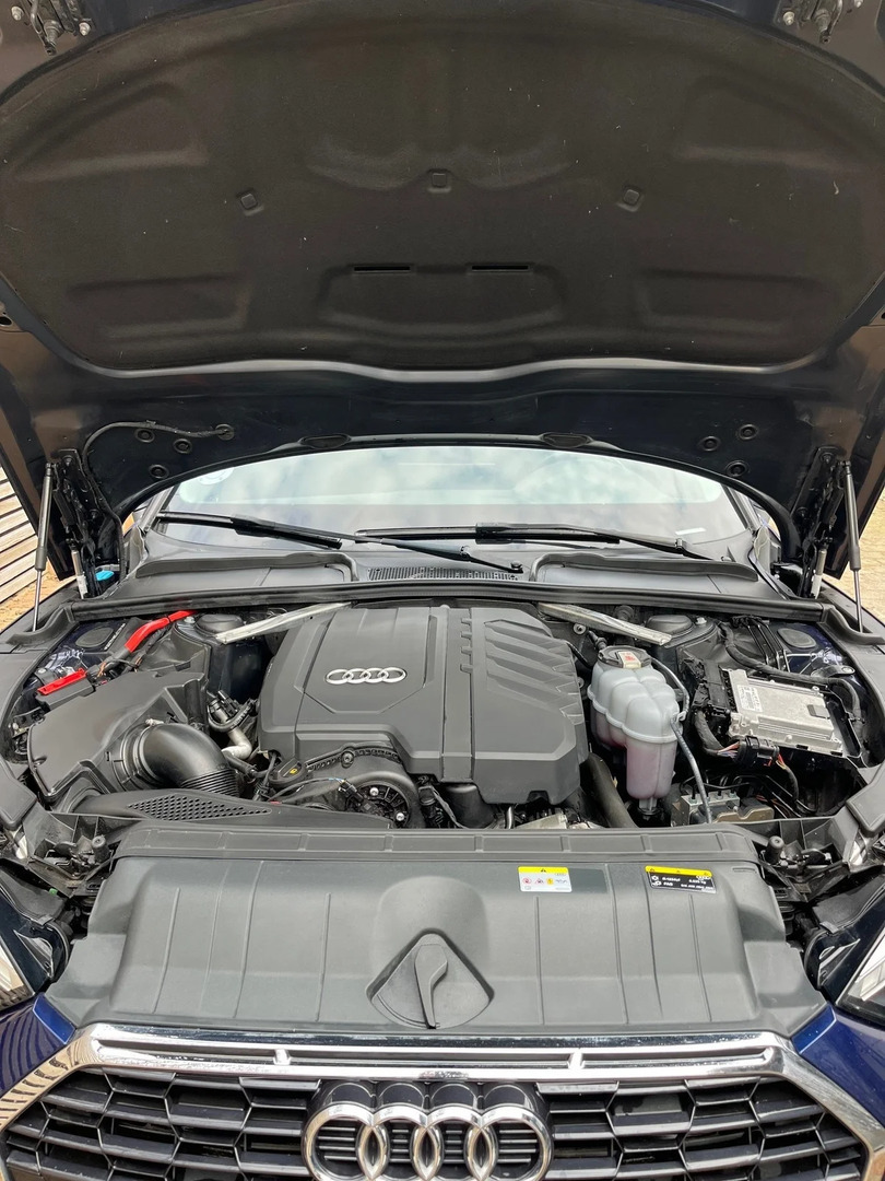 Blå Audi A5 fra 2020