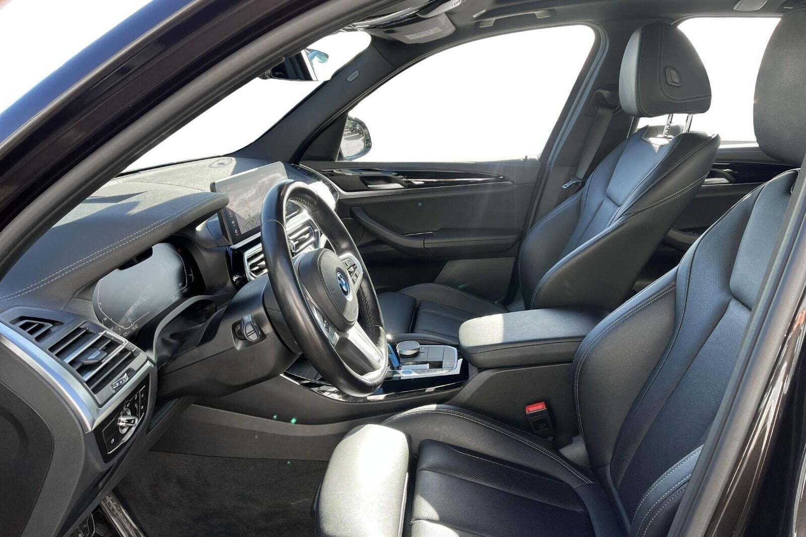 BMW iX3 Charged M-Sport