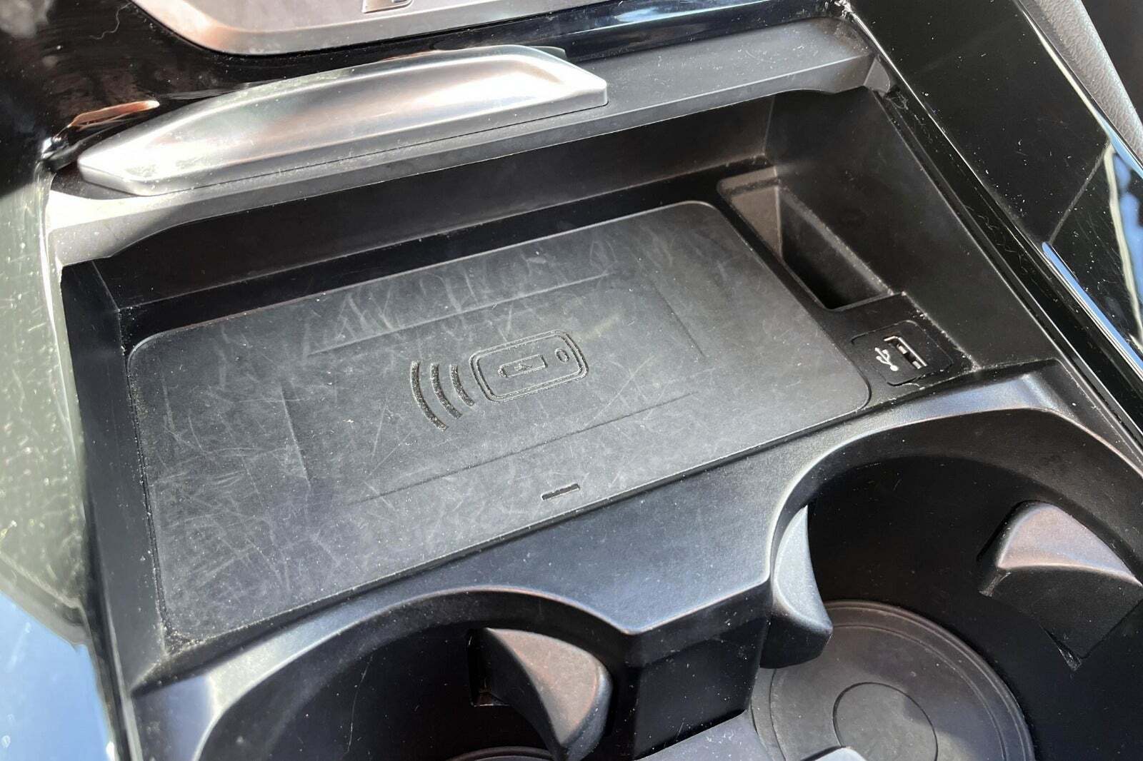 Grå BMW iX3 fra 2022