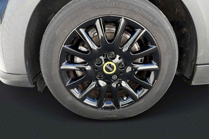 Sort Mini Cooper SE fra 2021