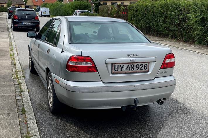 Sølv Volvo S40 fra 2002