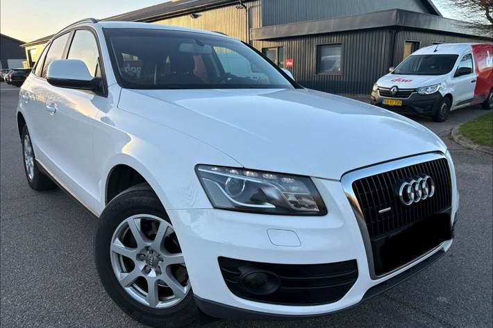 Hvid Audi Q5 fra 2010