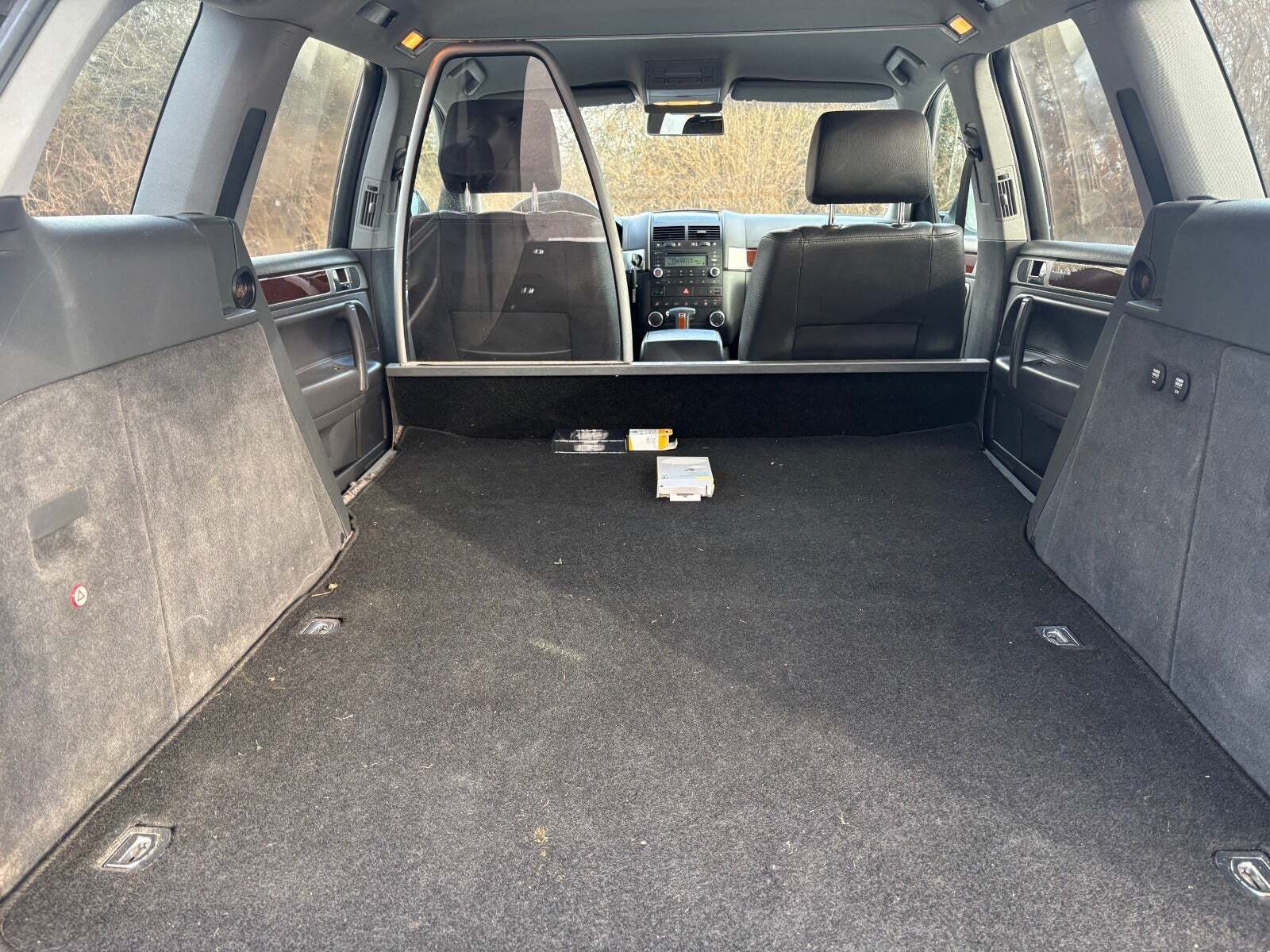 Gul VW Touareg fra 2004