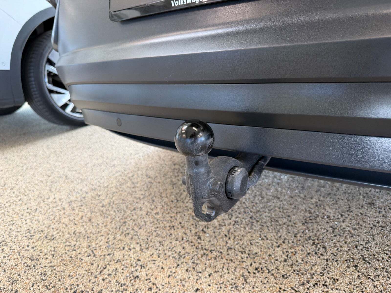 Grå VW ID.4 fra 2025