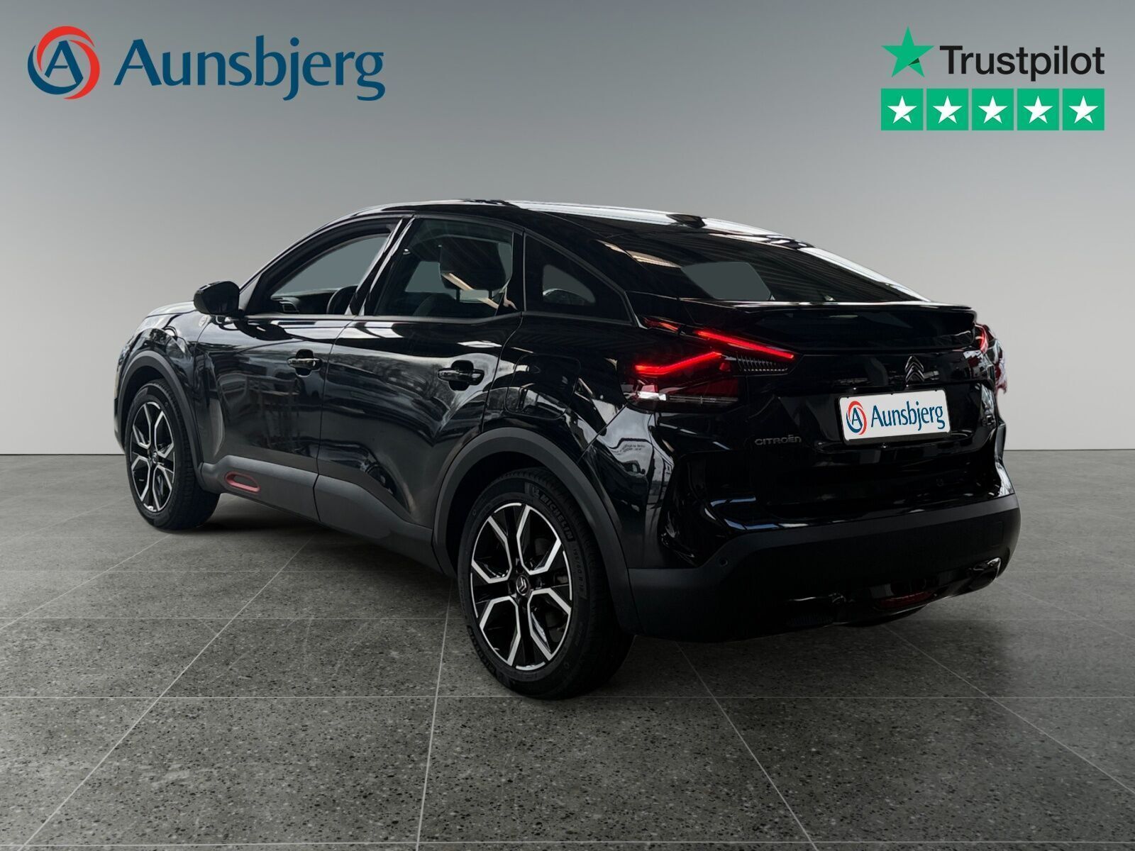 Grå Citroën ë-C4 fra 2023