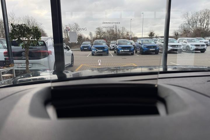 Grå Citroën ë-C4 fra 2023