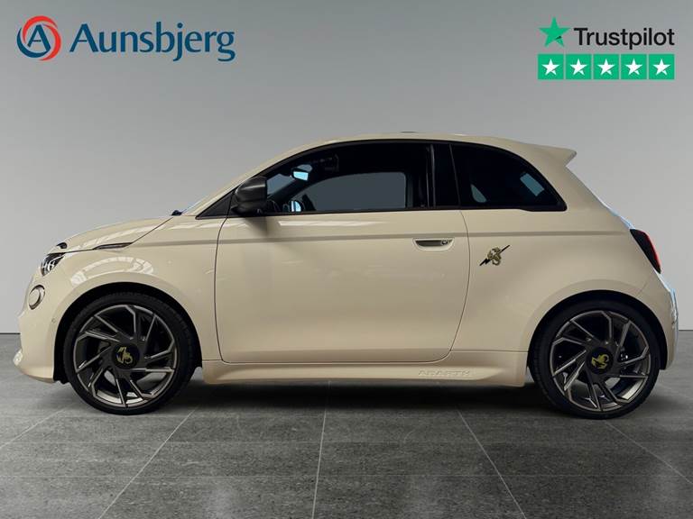 Abarth 500e Scorpionissima