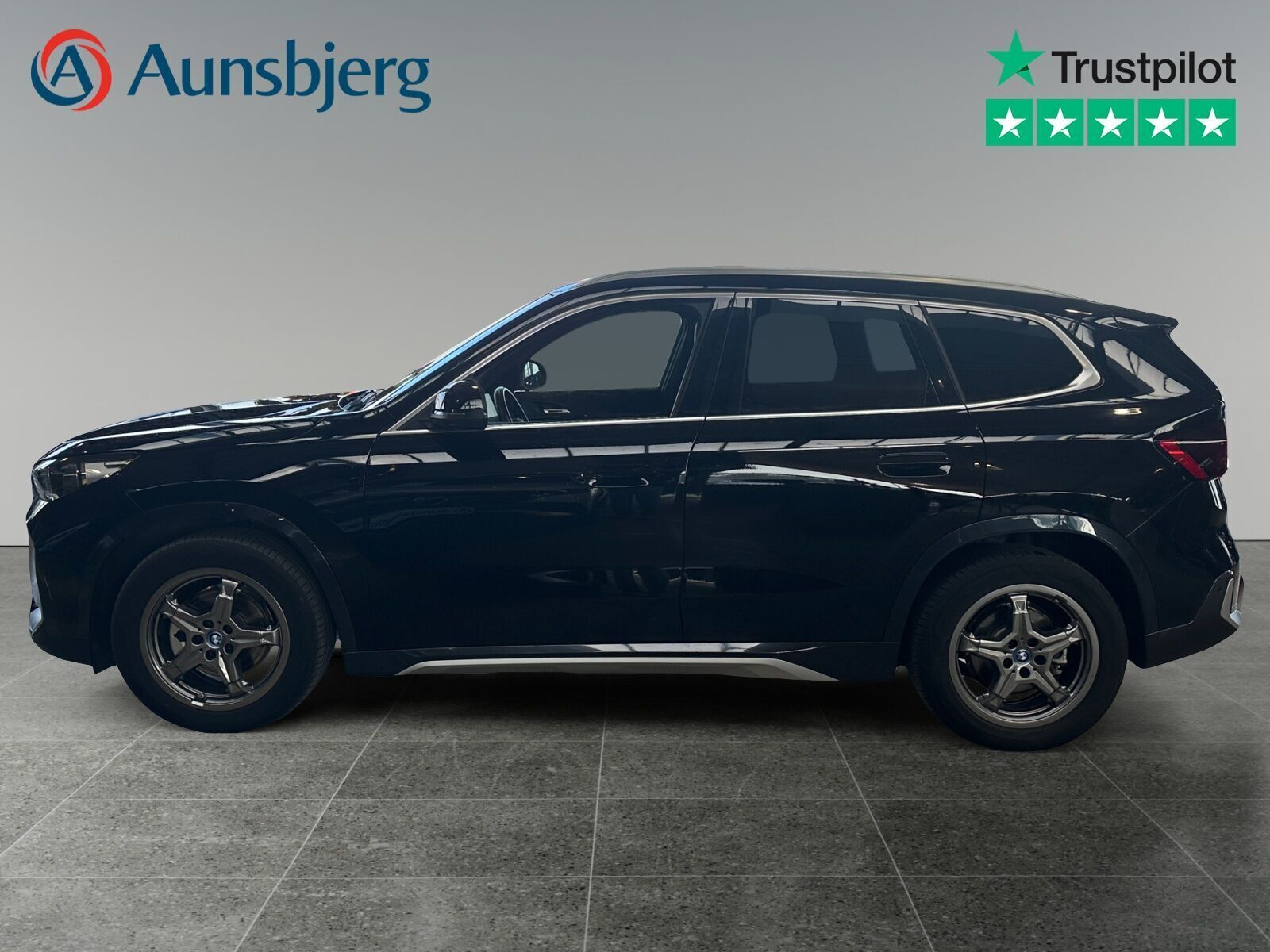 BMW iX1 eDrive20 X-Line