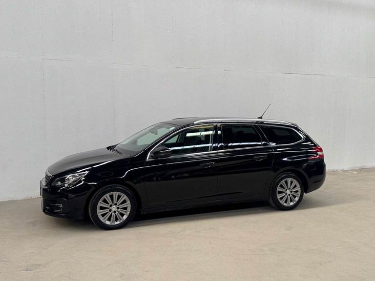 Peugeot 308 1,5 BlueHDi 130 Allure Sky SW