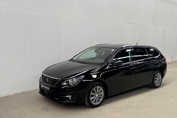 Sort Peugeot 308 fra 2020