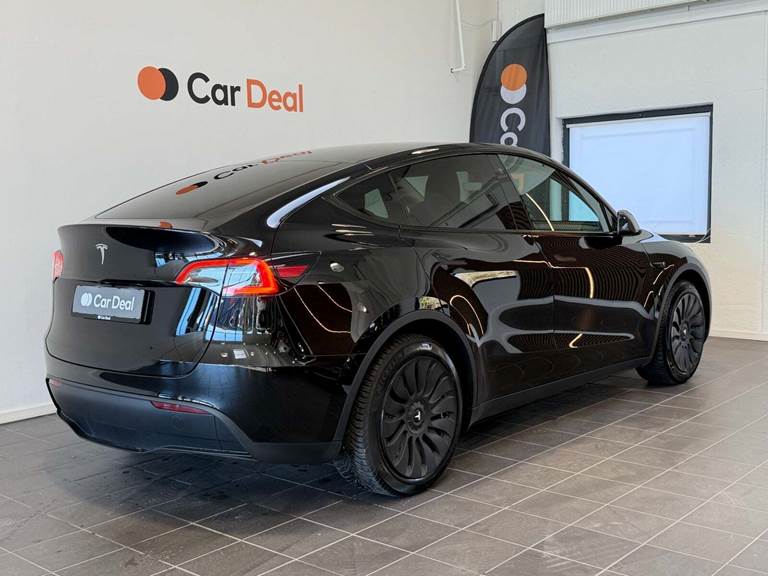 Tesla Model Y RWD