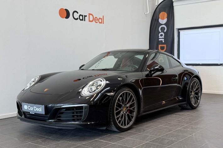 Sort Porsche 911 Carrera 4S fra 2018