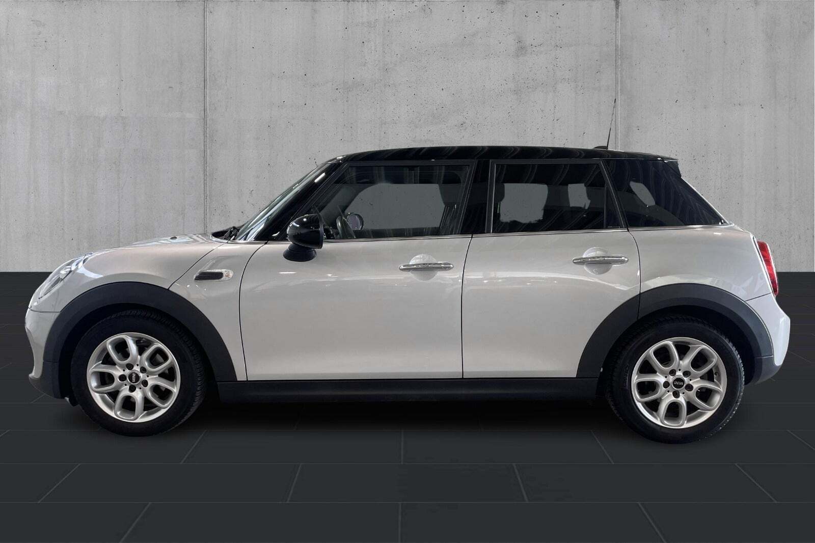Mini Cooper 1,5 aut.