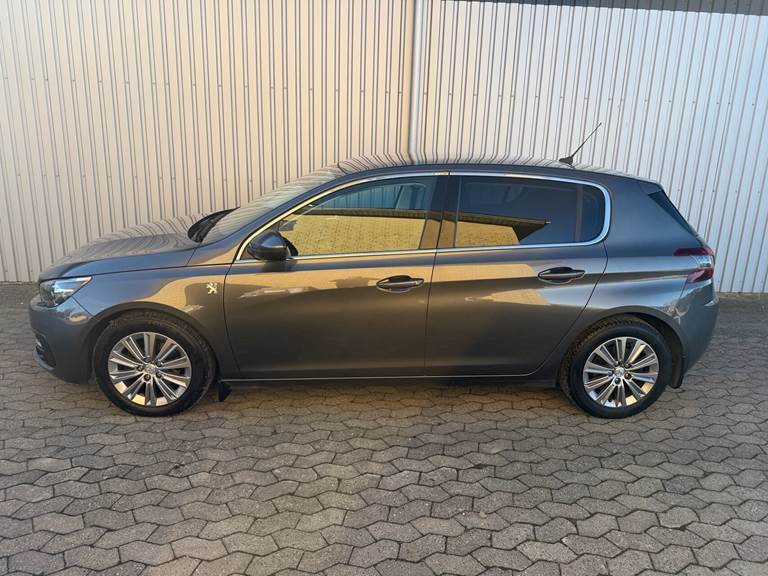 Peugeot 308 1,5 BlueHDi Prestige 130HK 5d 6g