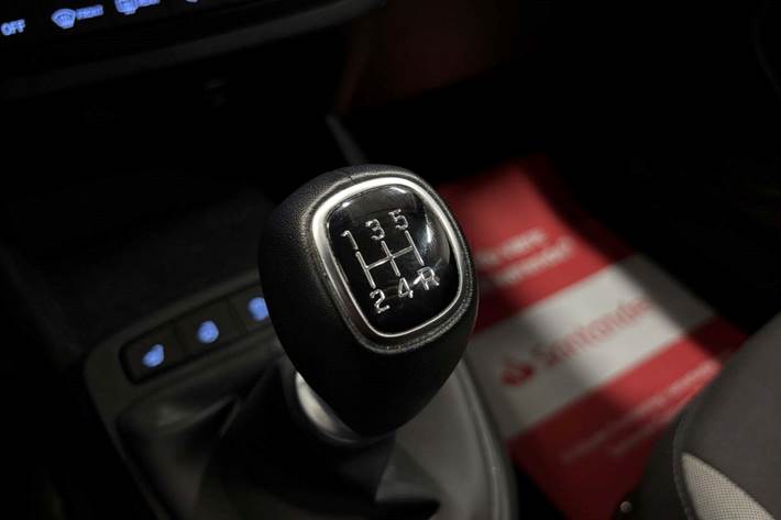 Grøn Hyundai i10 fra 2022