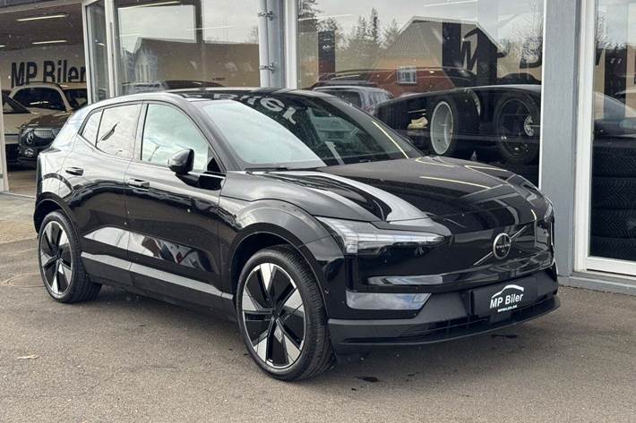 Sort Volvo EX30 fra 2025