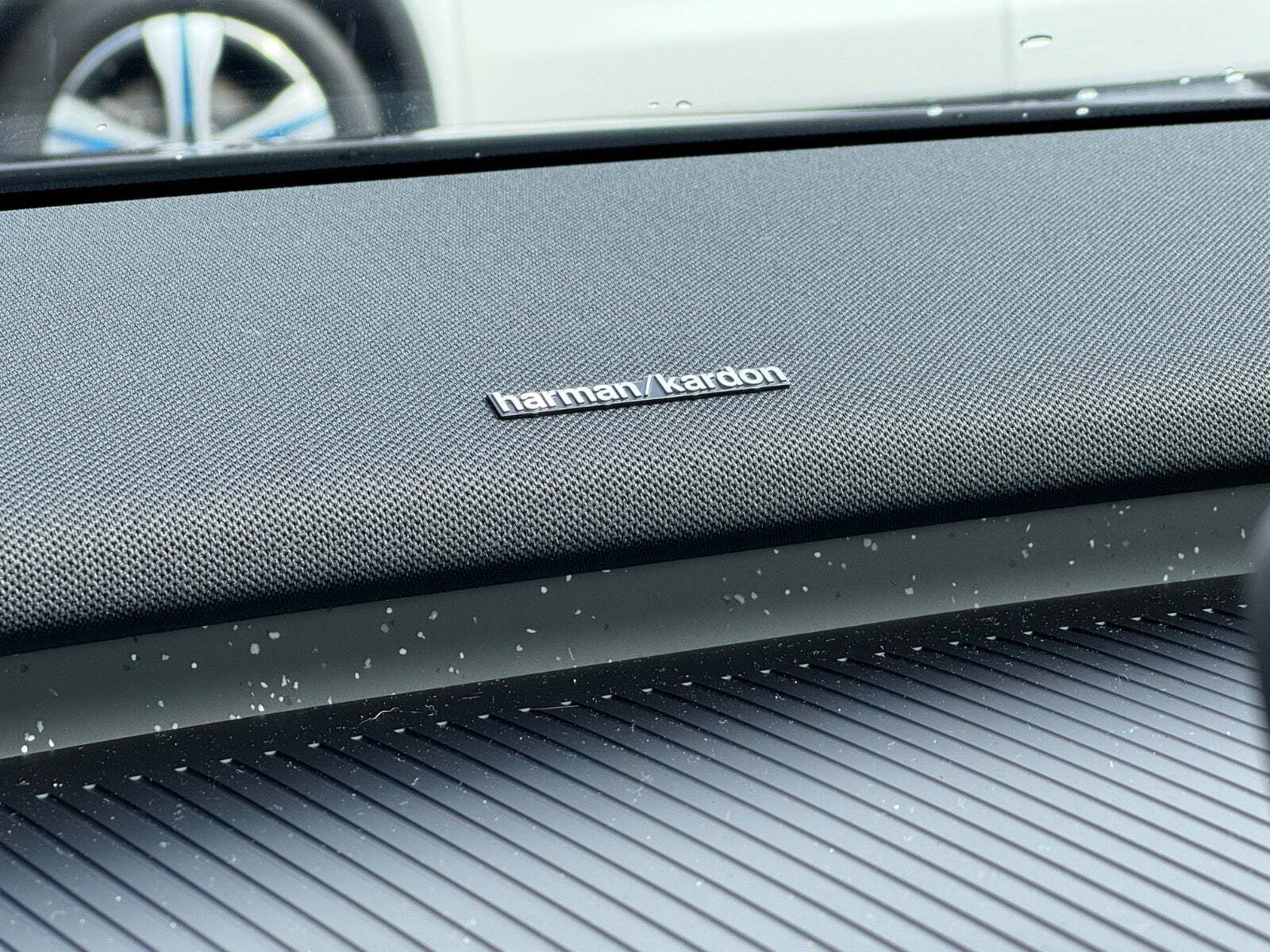 Sort Volvo EX30 fra 2025